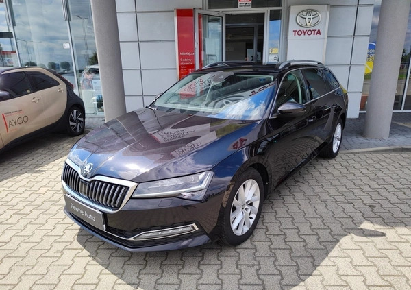 Skoda Superb cena 107900 przebieg: 173491, rok produkcji 2020 z Stary Sącz małe 379